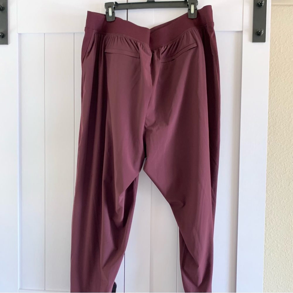 Athleta Wide Leg Pants Women’s Size 20 Burgundy Stretch Athletic Travel